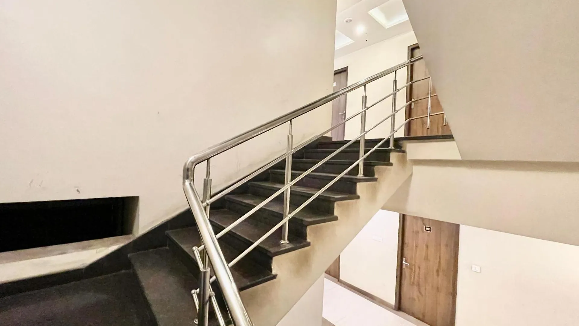 ****  Hotel Rudraksh ! Varanasi !Fully-Air-Conditioned Hotel At Prime Location With Parking Availability, Near Kashi Vishwanath Temple, And Ganga Ghat 2 India